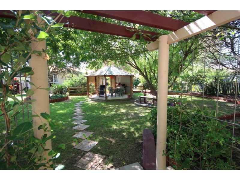 91 Logan Street, Tenterfield NSW 2372