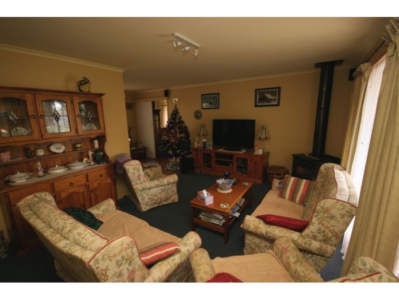 91 Logan Street, Tenterfield NSW 2372