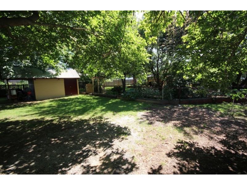 91 Logan Street, Tenterfield NSW 2372