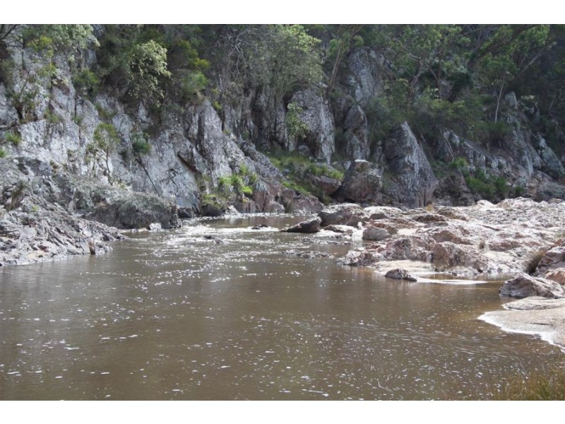 573 Bluff River Road, “Trout Hole”, Tenterfield NSW 2372