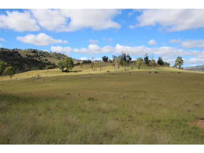 573 Bluff River Road, “Trout Hole”, Tenterfield NSW 2372