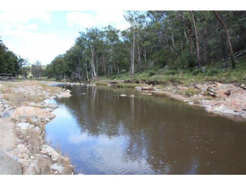 573 Bluff River Road, “Trout Hole”, Tenterfield NSW 2372