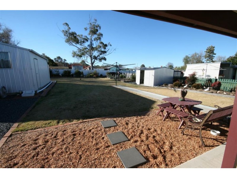 22 Railway Street, Tenterfield NSW 2372