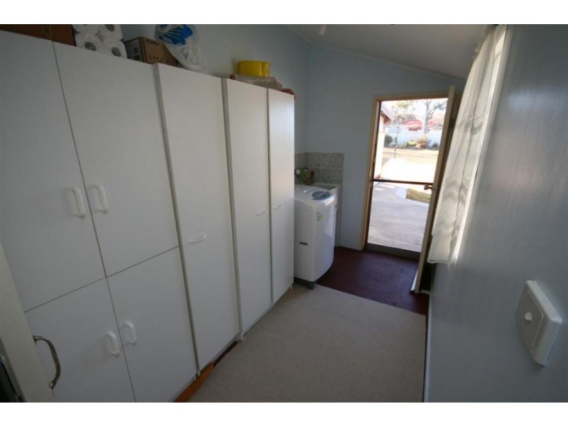 22 Railway Street, Tenterfield NSW 2372