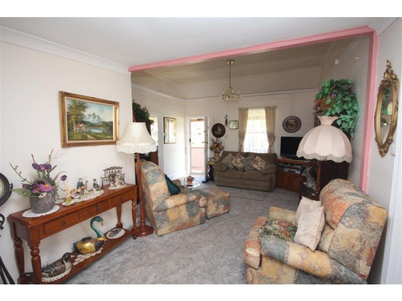 29 Railway Street, Tenterfield NSW 2372