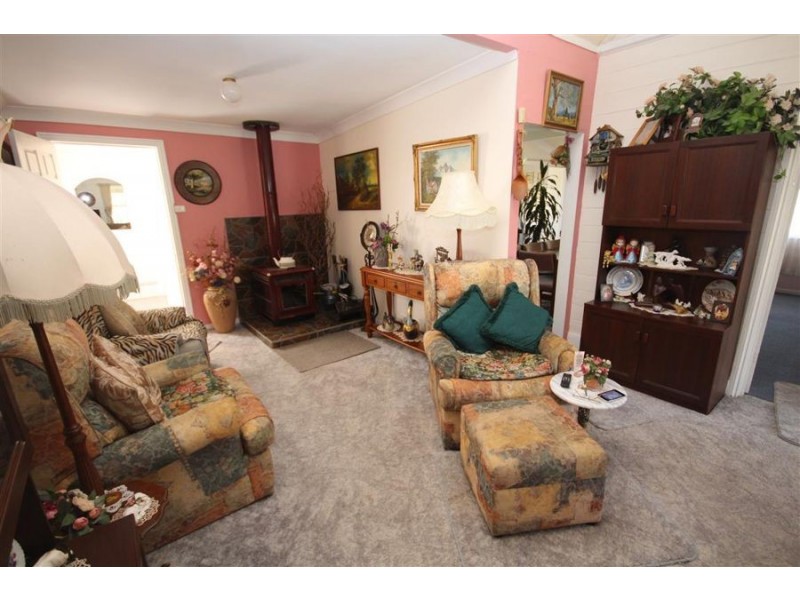 29 Railway Street, Tenterfield NSW 2372