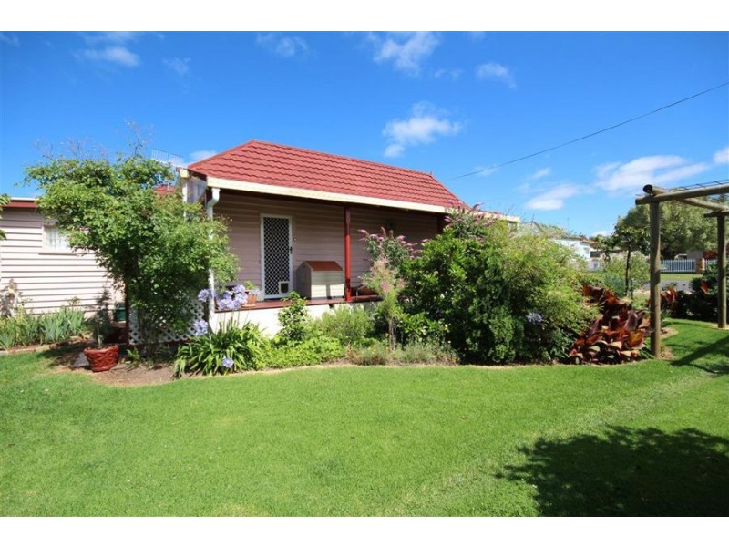 29 Railway Street, Tenterfield NSW 2372