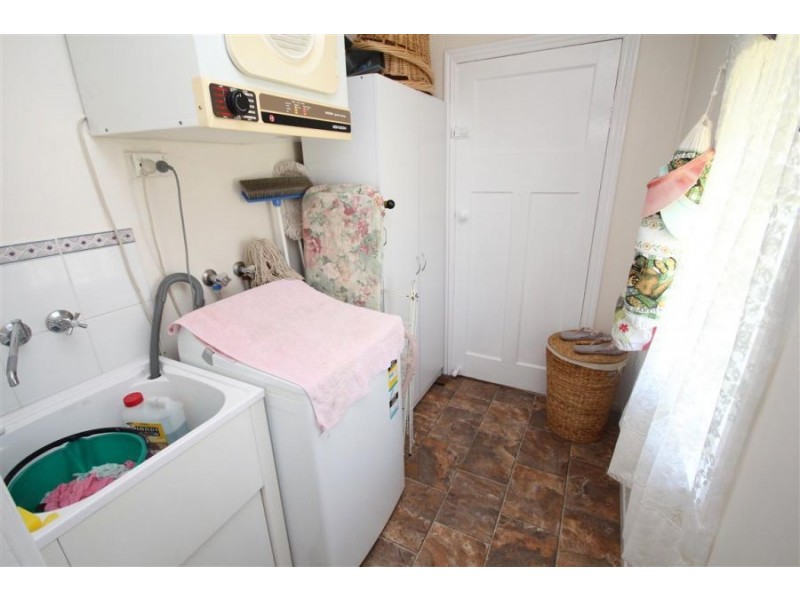 29 Railway Street, Tenterfield NSW 2372