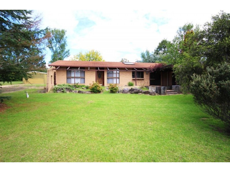 91 Clive Street, Tenterfield NSW 2372