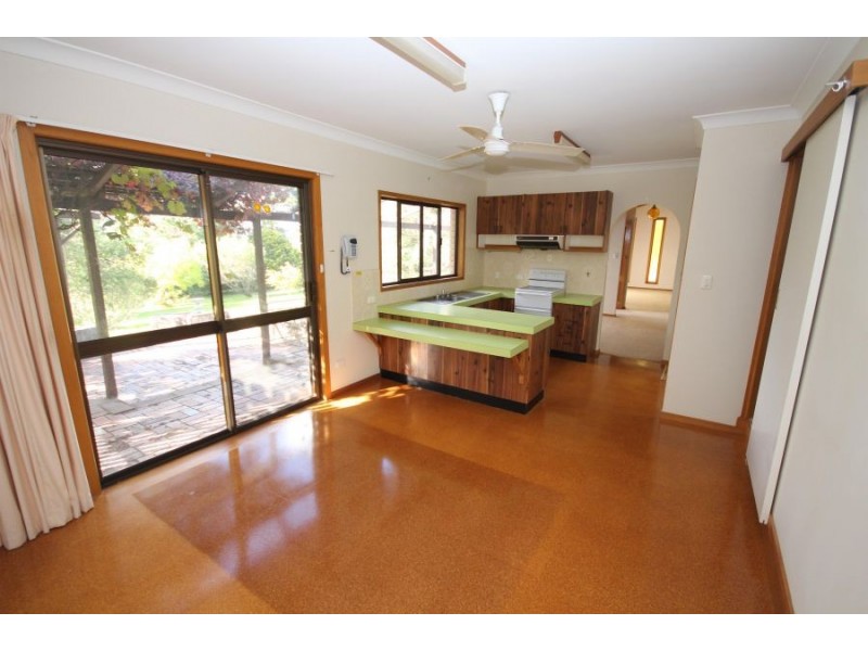 91 Clive Street, Tenterfield NSW 2372