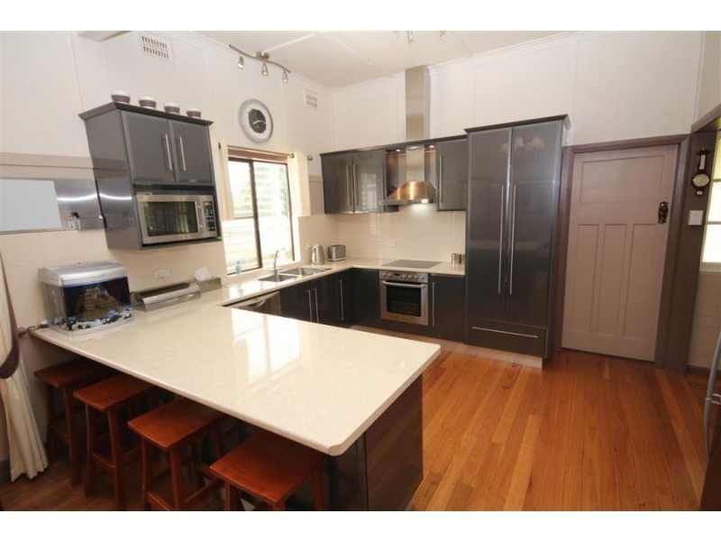 86 High Street, Tenterfield NSW 2372