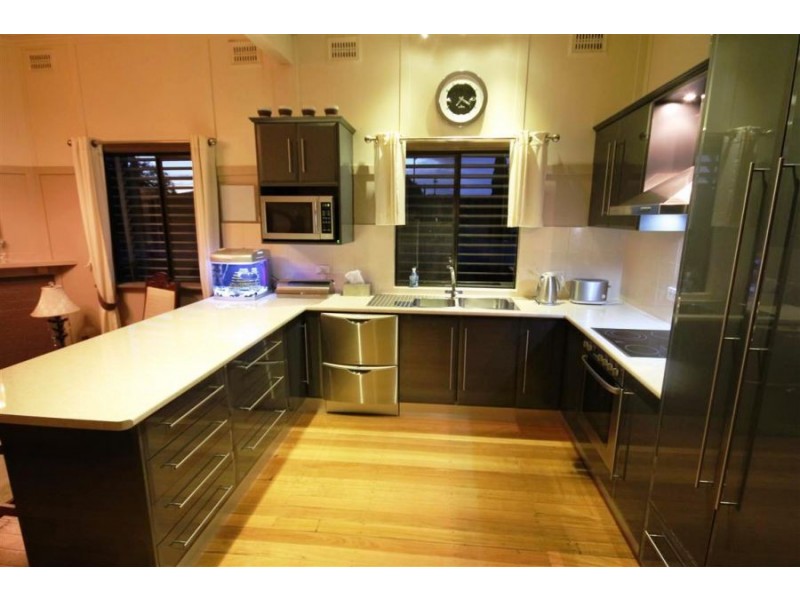 86 High Street, Tenterfield NSW 2372