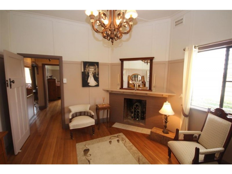 86 High Street, Tenterfield NSW 2372