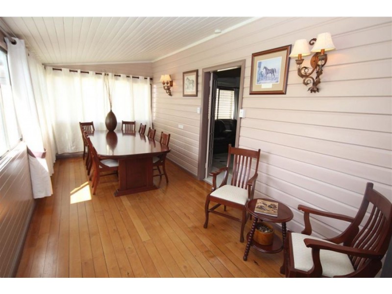 86 High Street, Tenterfield NSW 2372