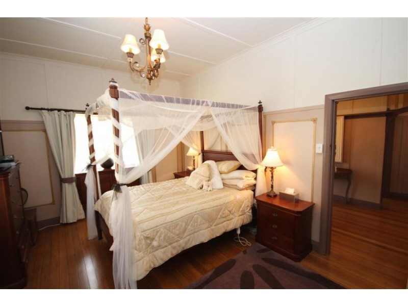 86 High Street, Tenterfield NSW 2372