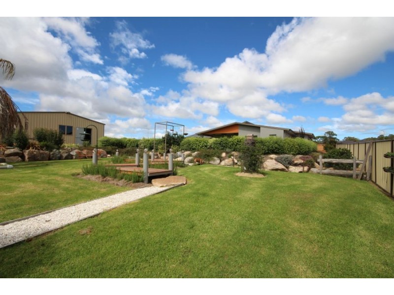 6 Mackenzie Court, Saddlers Estate, Tenterfield NSW 2372