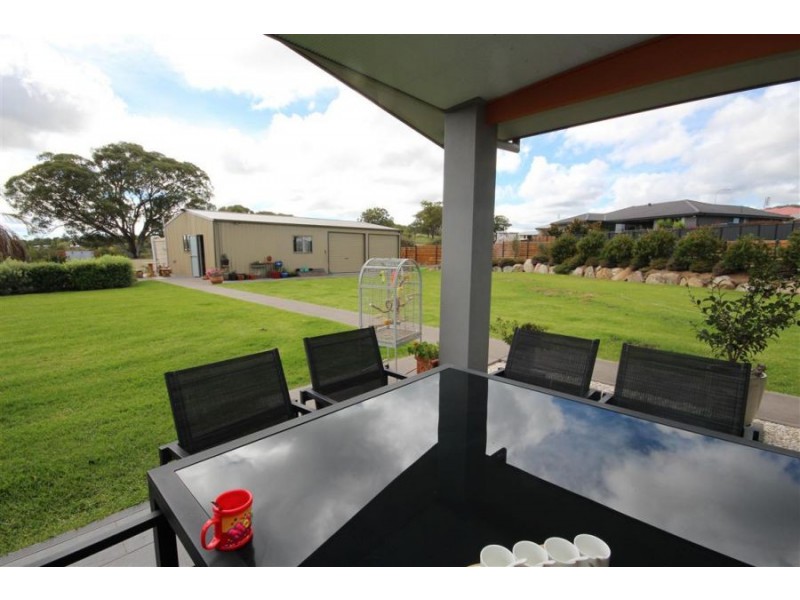6 Mackenzie Court, Saddlers Estate, Tenterfield NSW 2372
