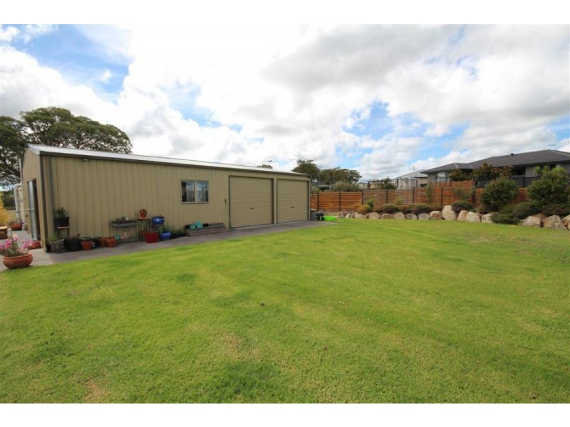 6 Mackenzie Court, Saddlers Estate, Tenterfield NSW 2372