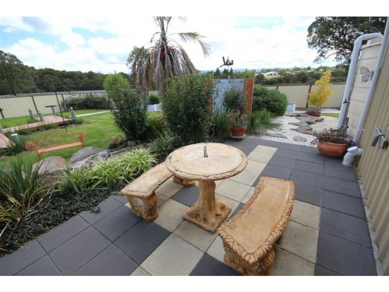 6 Mackenzie Court, Saddlers Estate, Tenterfield NSW 2372