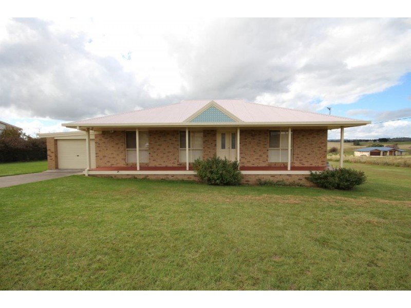 174 Cowper Street, Tenterfield NSW 2372