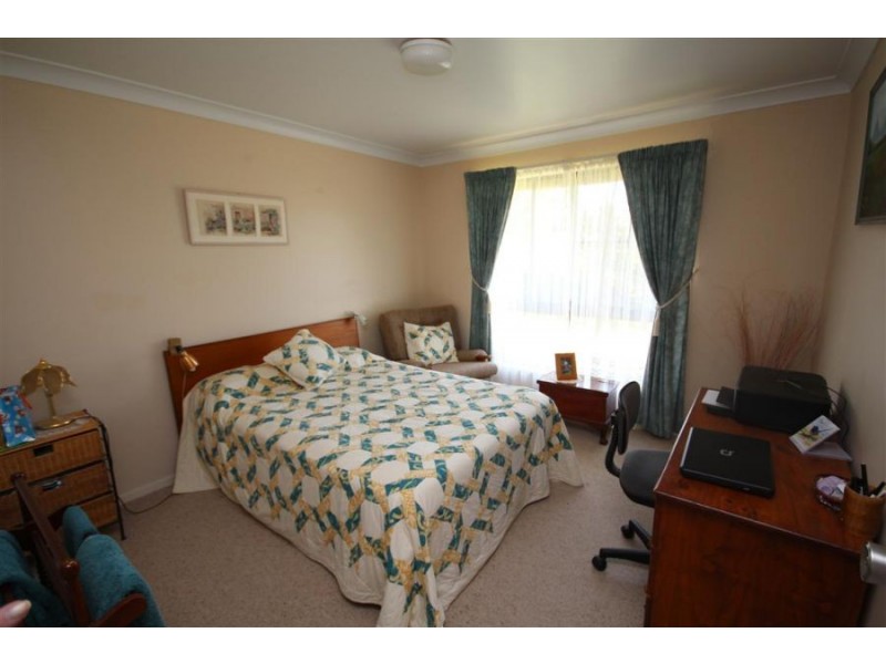 24 George Street, Tenterfield NSW 2372