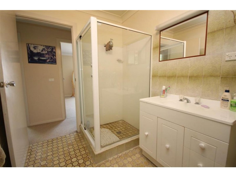 24 George Street, Tenterfield NSW 2372