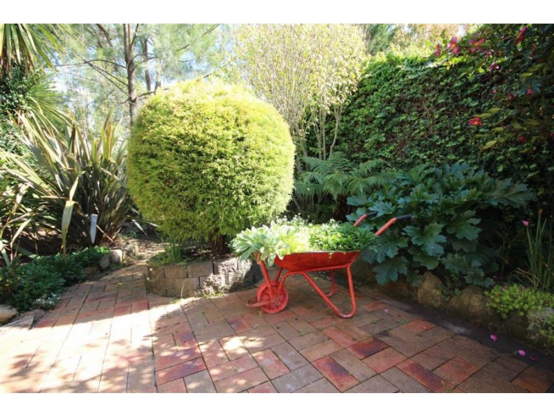 24 George Street, Tenterfield NSW 2372