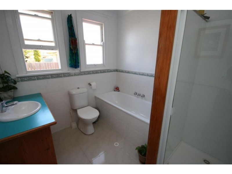 111 Molesworth Street, Tenterfield NSW 2372
