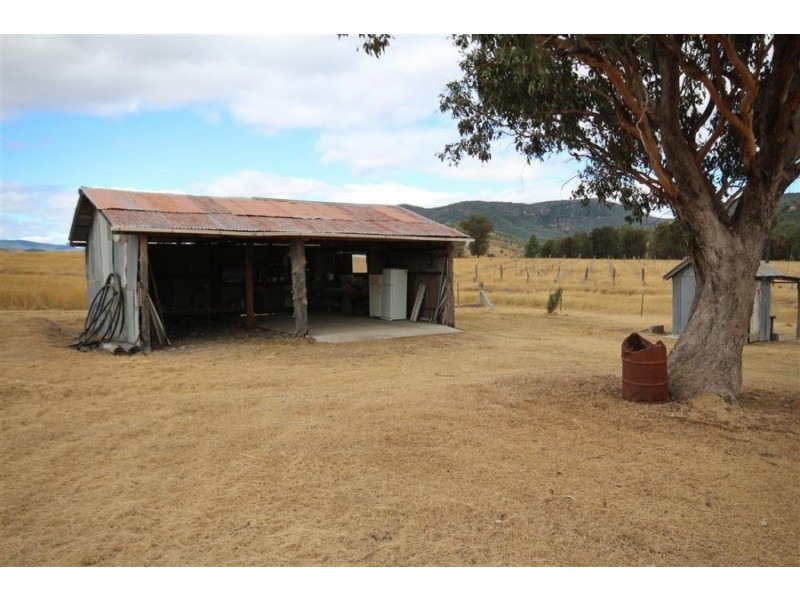 24 Mole River Road, Tenterfield NSW 2372