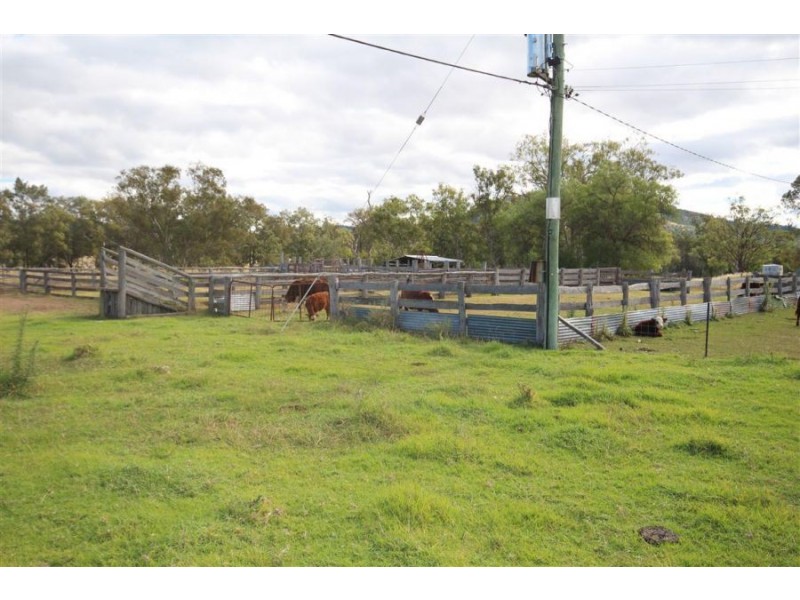 24 Mole River Road, Tenterfield NSW 2372