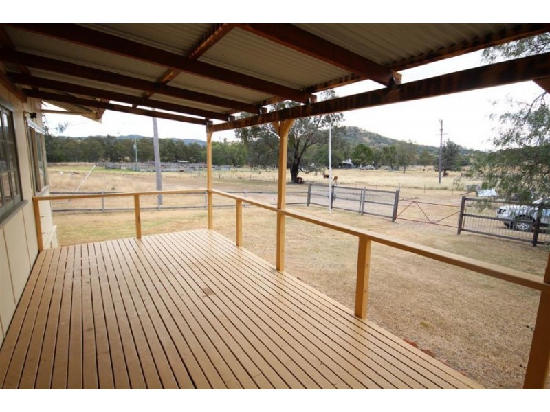 24 Mole River Road, Tenterfield NSW 2372