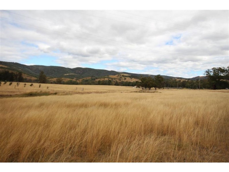 24 Mole River Road, Tenterfield NSW 2372