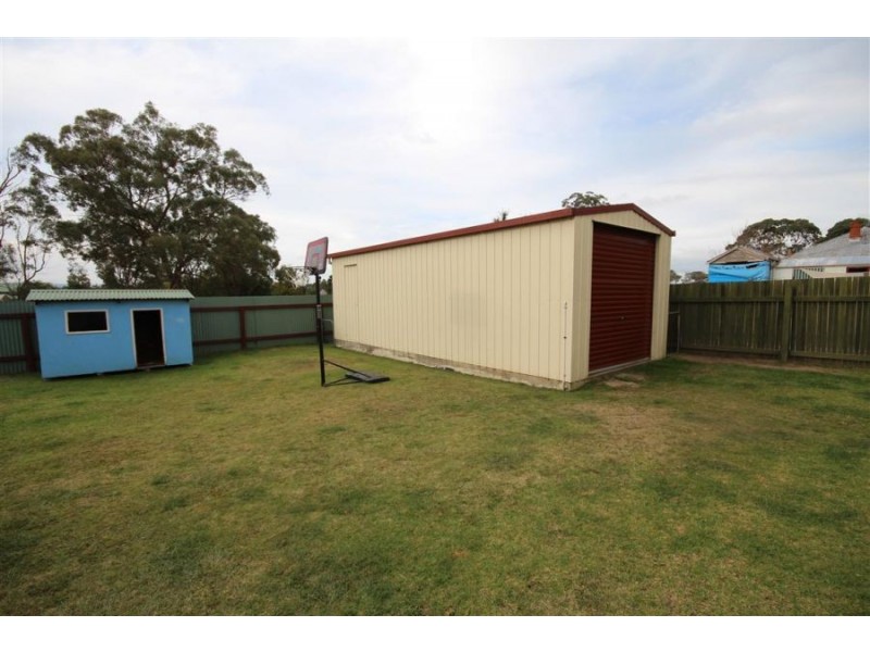 140 Miles Street, Tenterfield NSW 2372