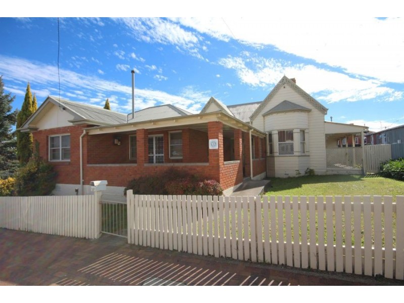 100 Molesworth Street, Tenterfield NSW 2372