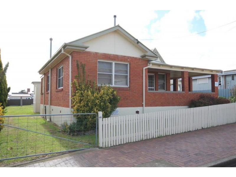 100 Molesworth Street, Tenterfield NSW 2372