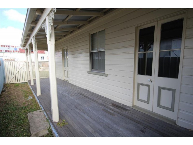 100 Molesworth Street, Tenterfield NSW 2372