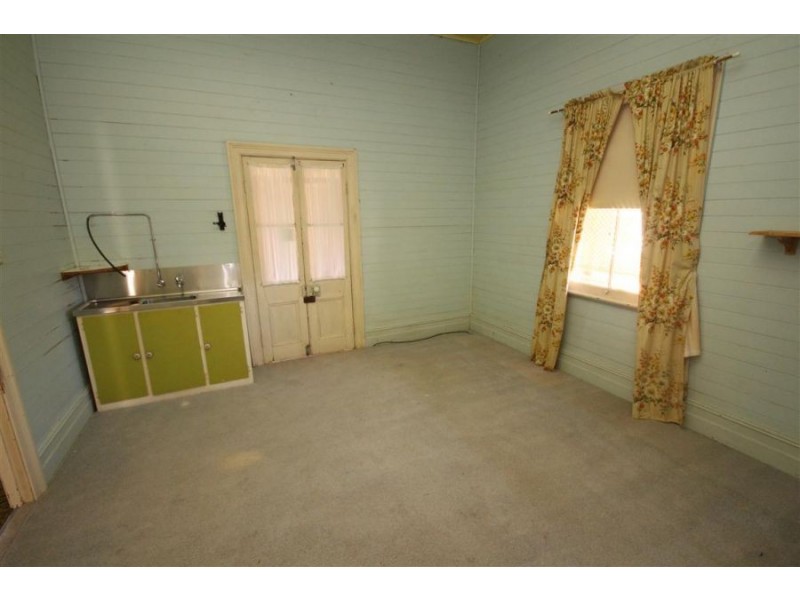 100 Molesworth Street, Tenterfield NSW 2372