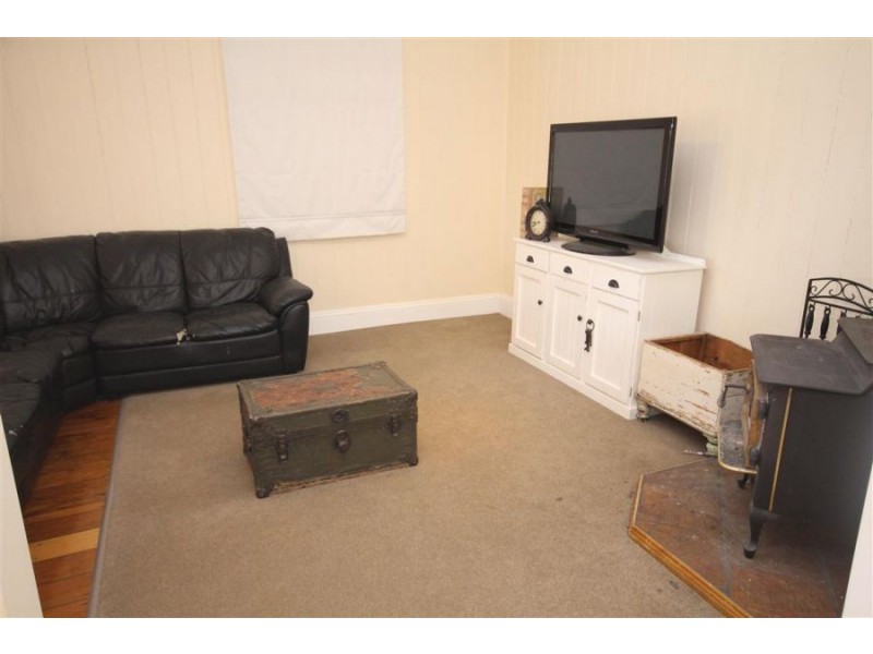 147 Bulwer Street, Tenterfield NSW 2372