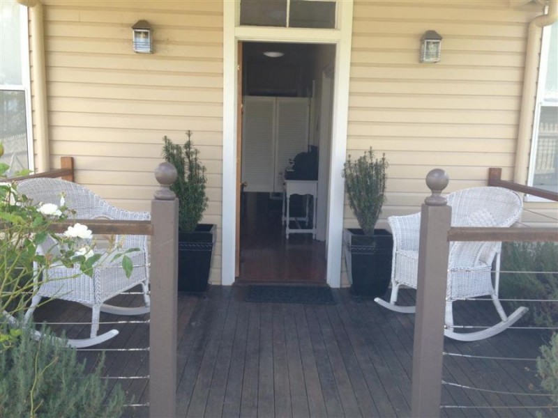 147 Bulwer Street, Tenterfield NSW 2372