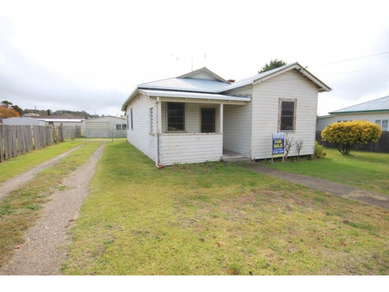 44 Margaret Street, Tenterfield NSW 2372