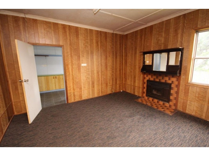 44 Margaret Street, Tenterfield NSW 2372