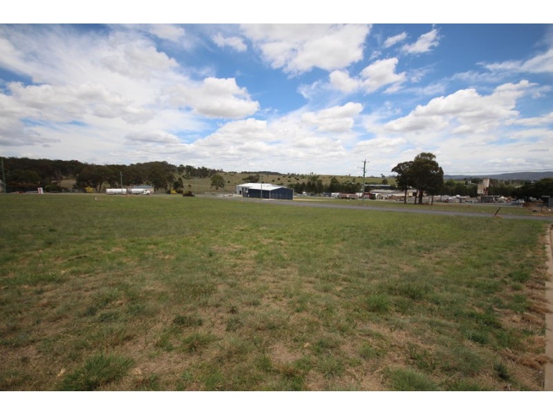 Cnr Riley Street  and Western Boundary Road, Tenterfield NSW 2372