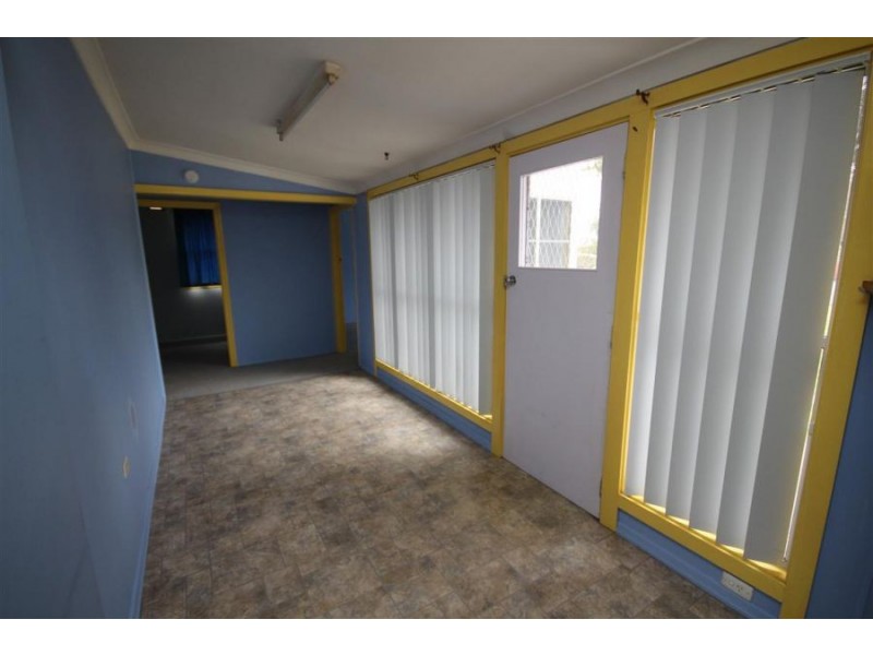 260 Douglas Street, Tenterfield NSW 2372