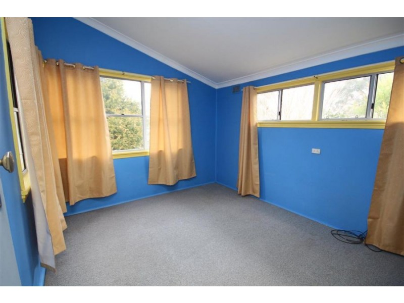 260 Douglas Street, Tenterfield NSW 2372
