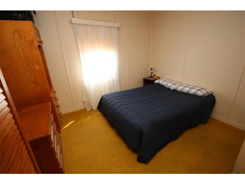 14 Railway Street, Tenterfield NSW 2372