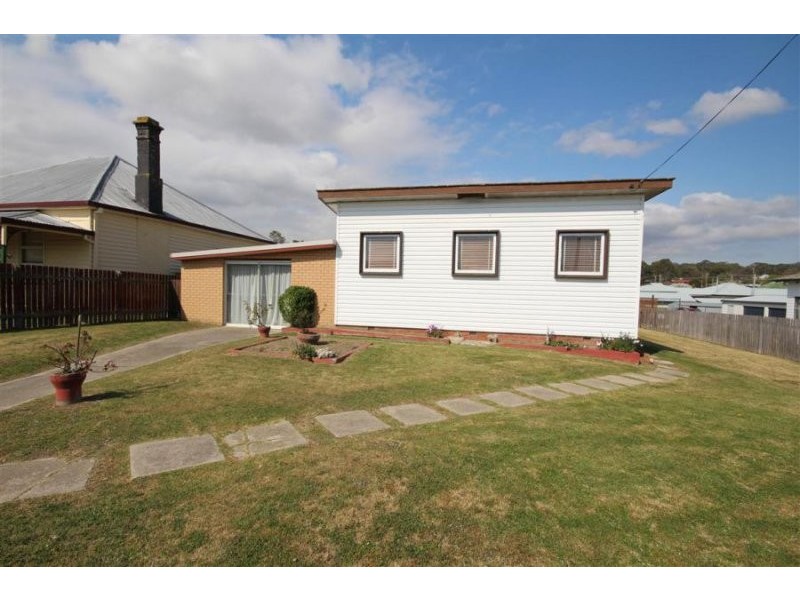 111 Rouse Street, Tenterfield NSW 2372