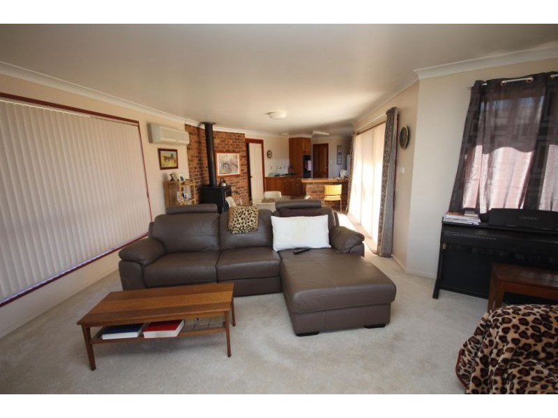 48 Duncan Street, Tenterfield NSW 2372