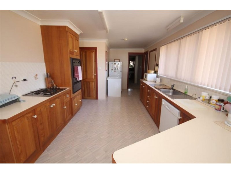 48 Duncan Street, Tenterfield NSW 2372