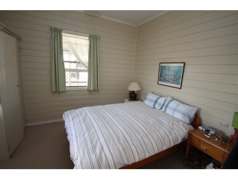 228 Bulwer Street, Tenterfield NSW 2372