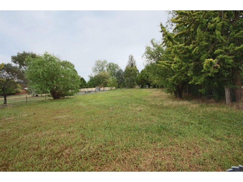 106 Miles Street, Tenterfield NSW 2372